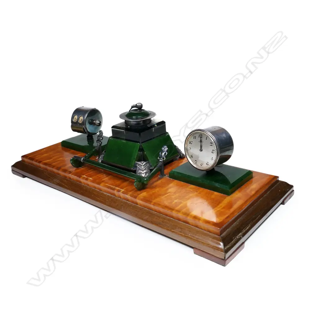 P N Denton (Wellington) silver, pounamu and wood desk stand, Image 1++
